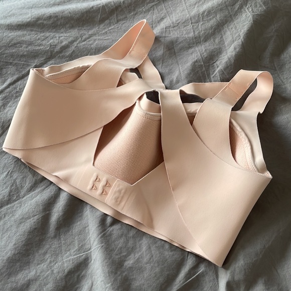 Victorias Secret Sport Angel Max Sports Bra - Picture 7 of 10